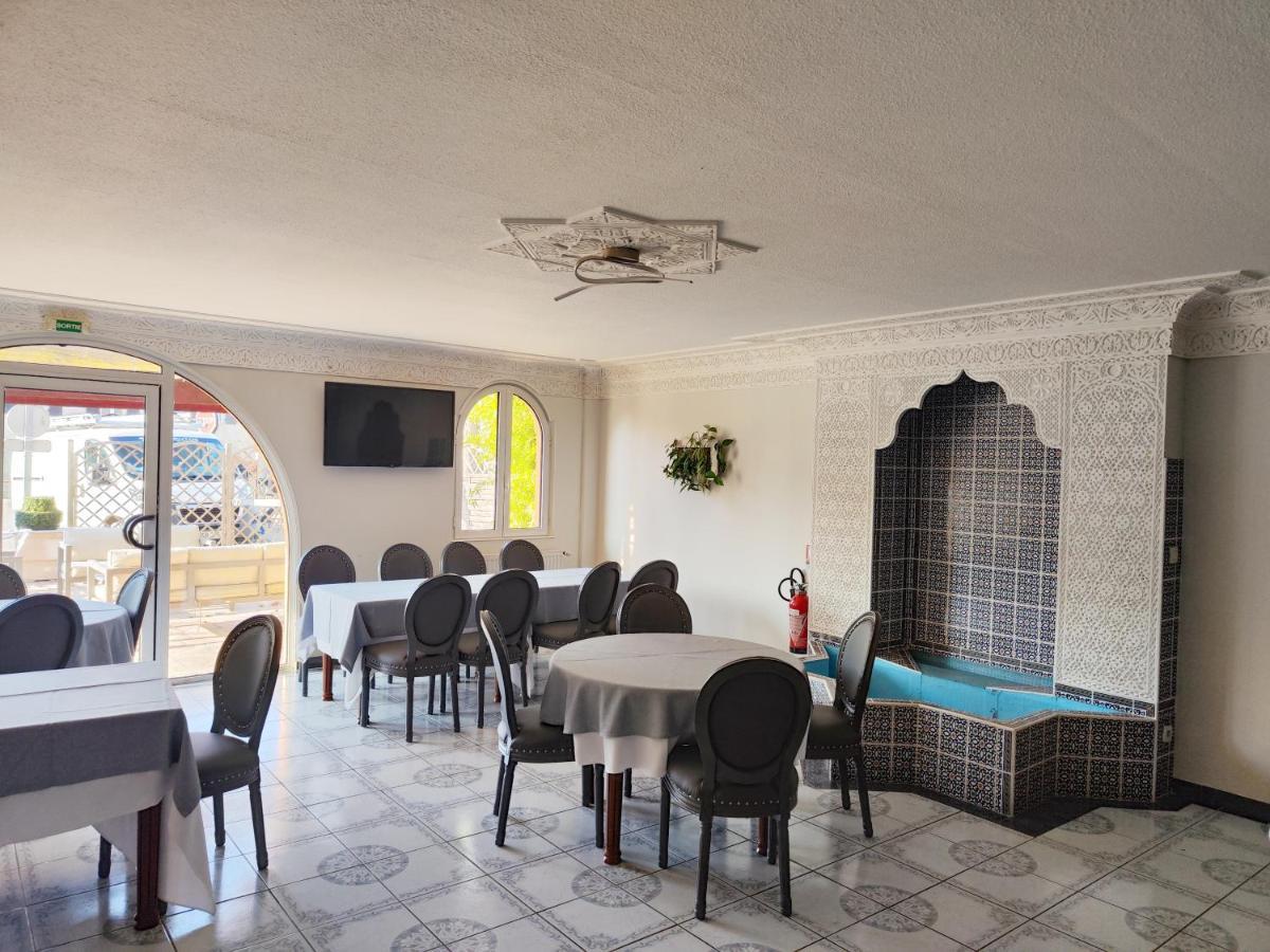 Hotel-Restaurant Le Commerce Nogaro Εξωτερικό φωτογραφία
